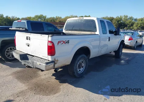 2014 Ford F-250 Xl z USA, uszkodzony, nr VIN 1FT7X2B67EEB45764